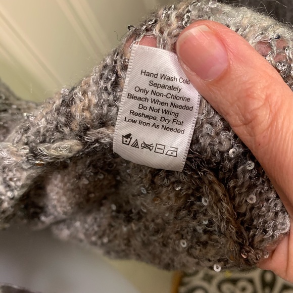 Coldwater Creek silver sequin crochet Christmas new year cardigan M - Picture 8 of 9